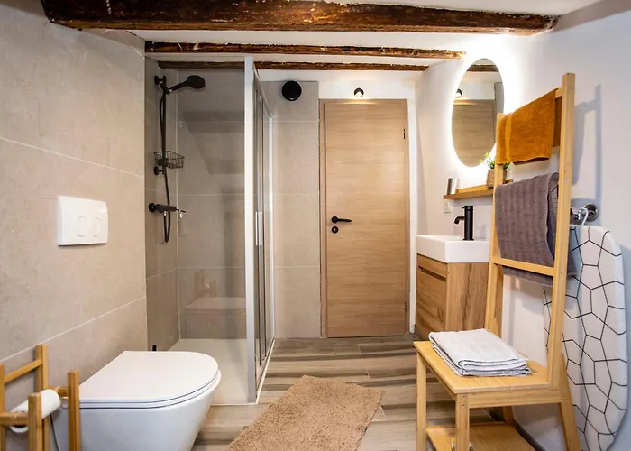 Anima Genovese - Old Town - Sea View Apartment Rovinj